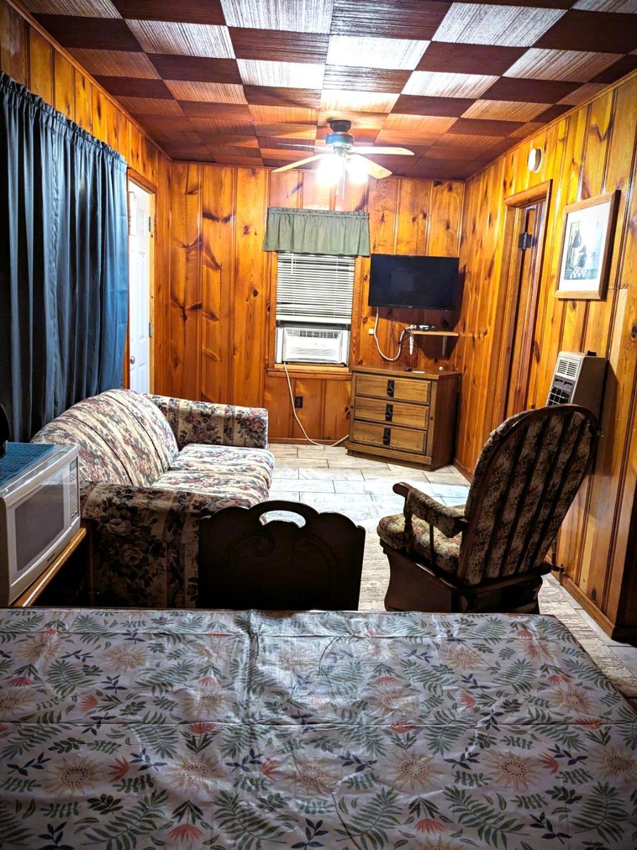 Chit Chat Chaw Resort Маунтин-Хом Номер фото